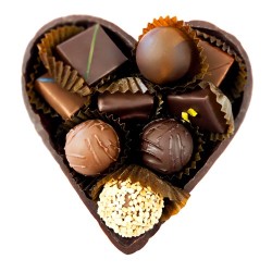Grand cœur chocolat noir – 9 pralinés | Cadeau chocolat